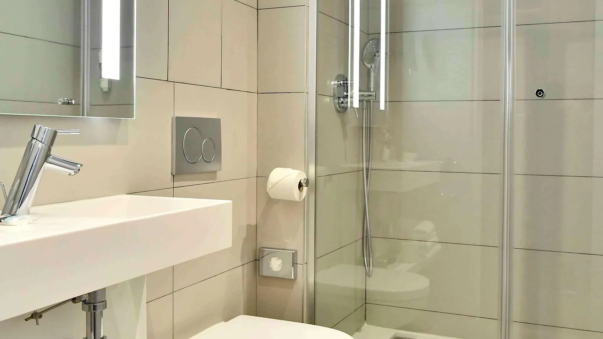 Mercure Gare De L'est 4*