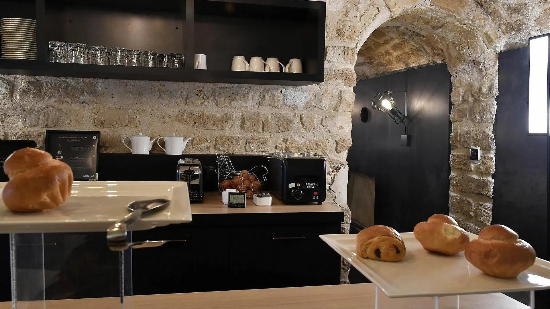 Ξενοδοχείο Mercure Gare De L'est 4*
